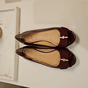 Tory burch flats burgundy